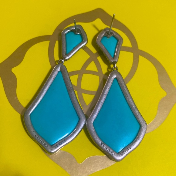 Kendra Scott Earrings - Picture 3 of 3